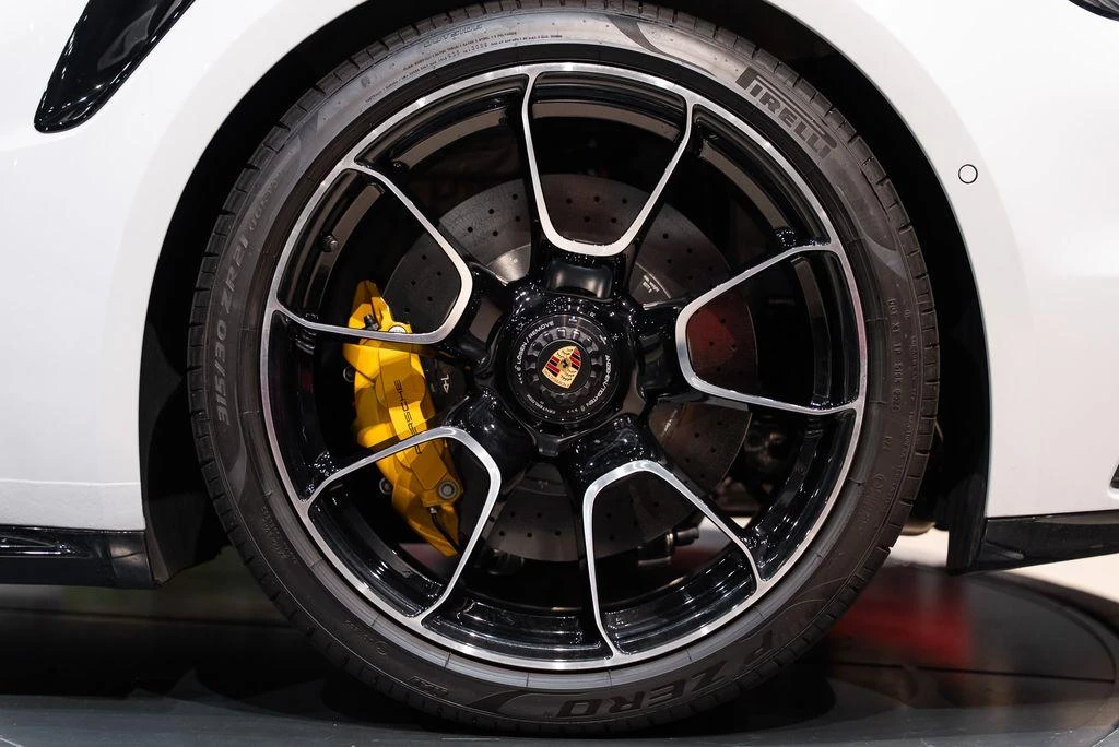 2025 Porsche 992 Turbo - Image 18 of 31