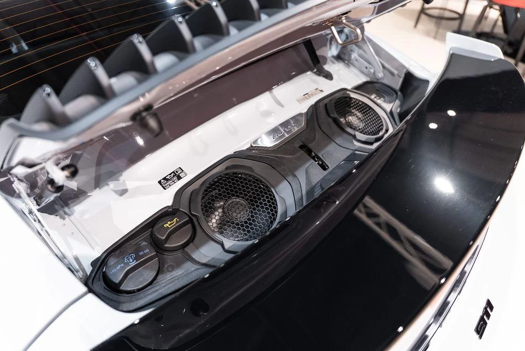2025 Porsche 992 Turbo - Image 25 of 31