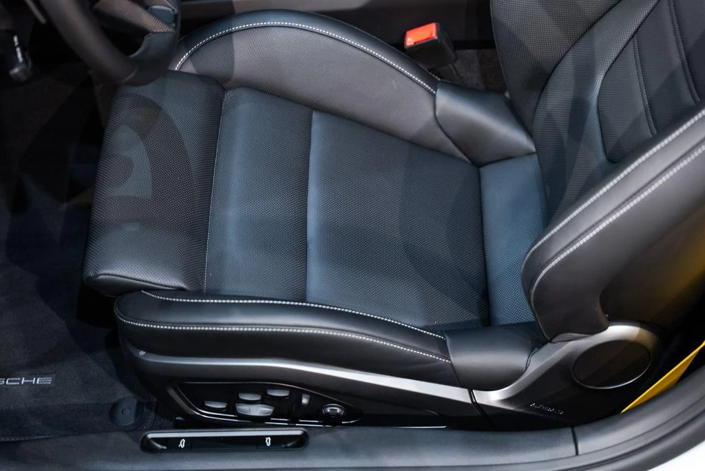 2025 Porsche 992 Turbo - Image 31 of 31