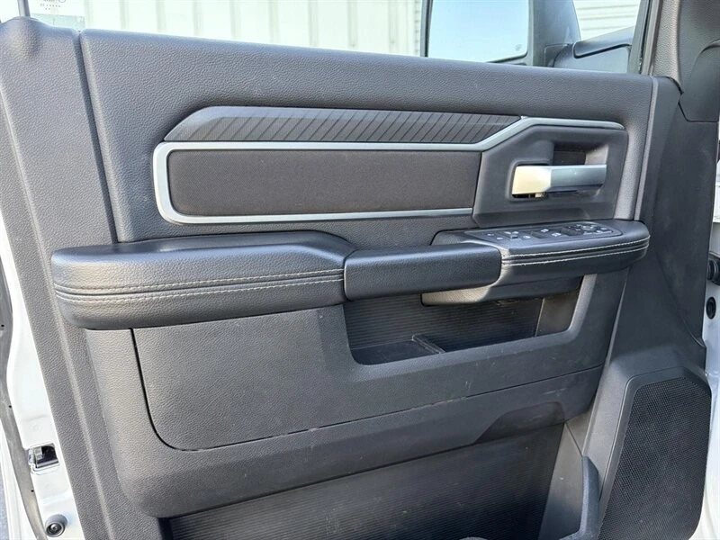 2025 Ram 2500 - Image 9 of 25
