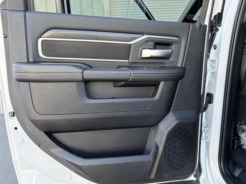 2025 Ram 2500 - Image 13 of 25