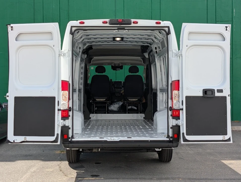 2025 Ram ProMaster - Image 10 of 12
