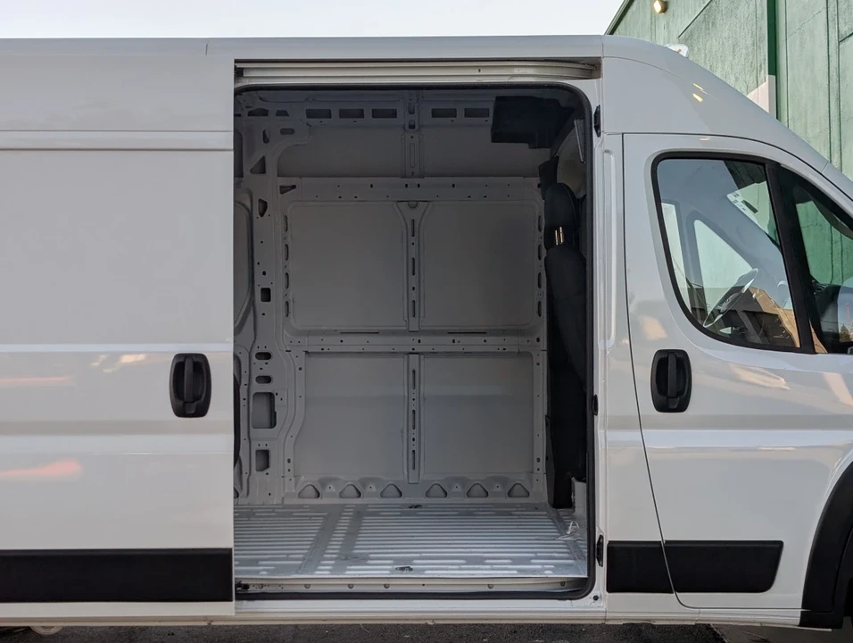2025 Ram ProMaster - Image 10 of 12