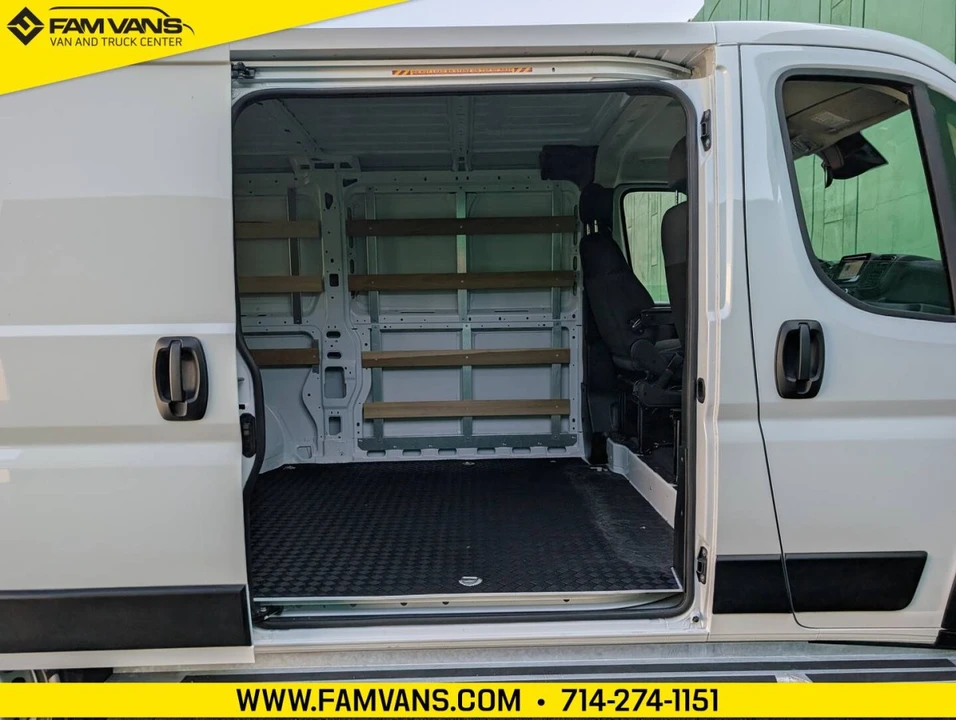 2025 Ram ProMaster - Image 10 of 12