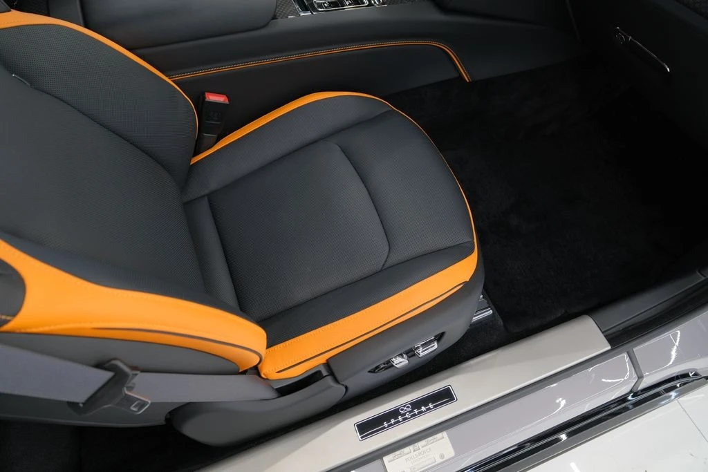 2025 Rolls-Royce Spectre - Image 27 of 31
