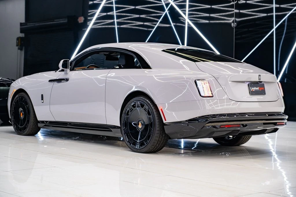 2025 Rolls-Royce Spectre - Image 29 of 31