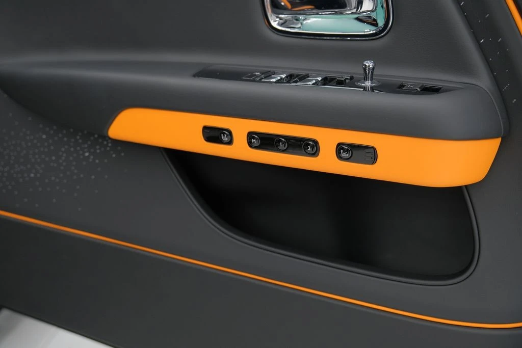 2025 Rolls-Royce Spectre - Image 20 of 31