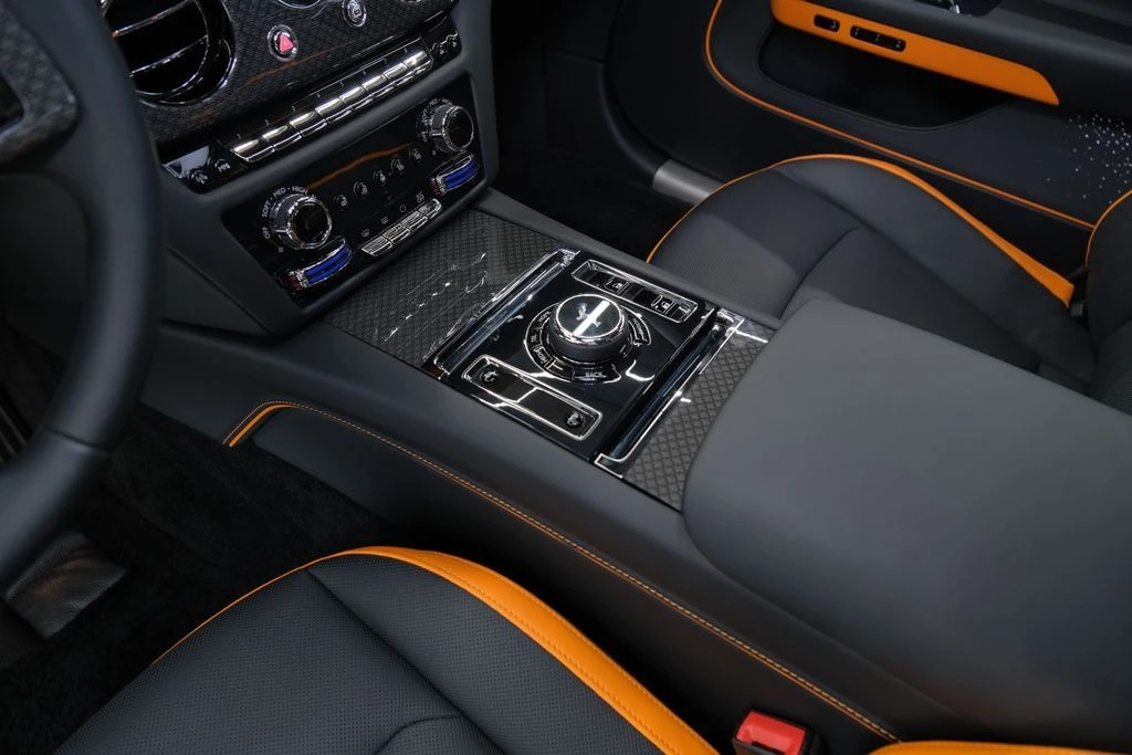 2025 Rolls-Royce Spectre - Image 13 of 31