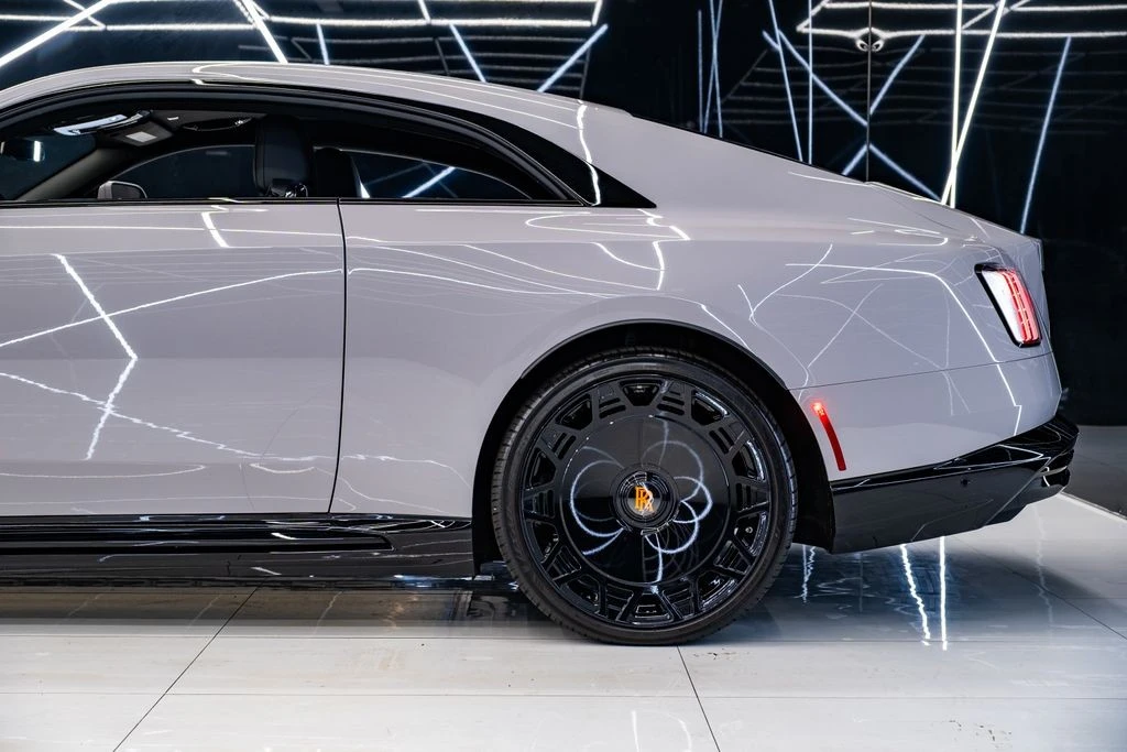 2025 Rolls-Royce Spectre - Image 22 of 31