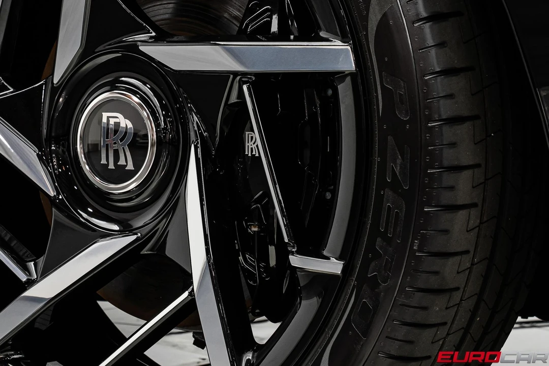2025 Rolls-Royce Spectre - Image 20 of 31
