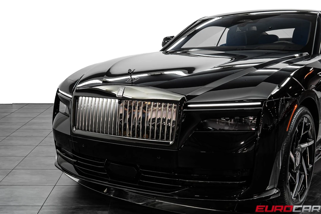 2025 Rolls-Royce Spectre - Image 11 of 31
