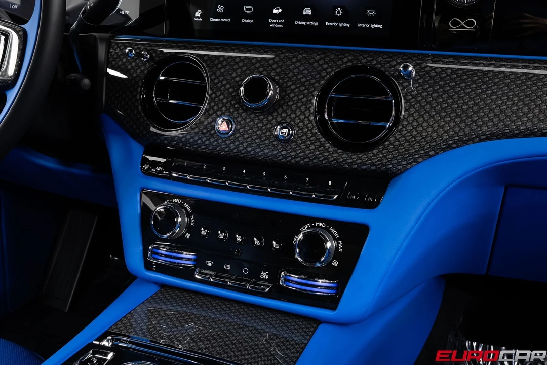 2025 Rolls-Royce Spectre - Image 27 of 31