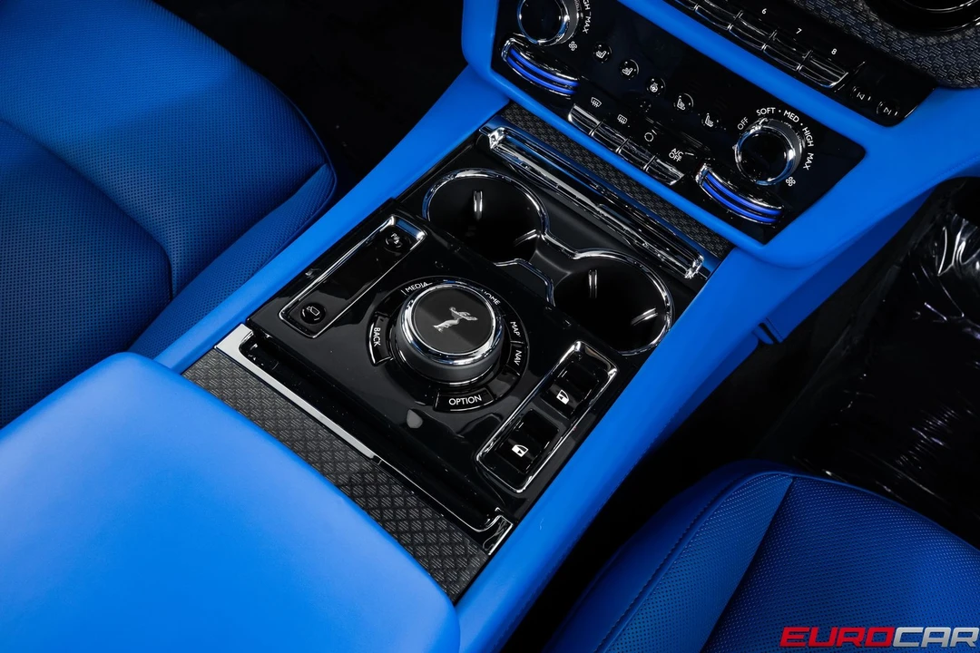 2025 Rolls-Royce Spectre - Image 28 of 31
