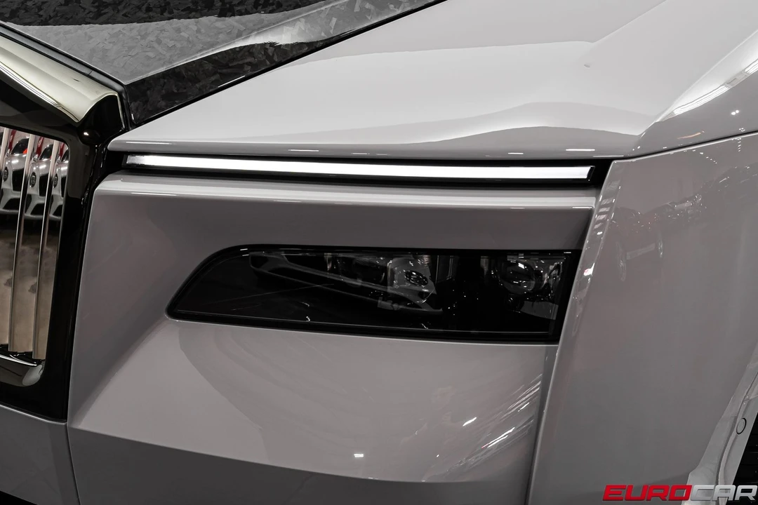 2025 Rolls-Royce Spectre - Image 13 of 31