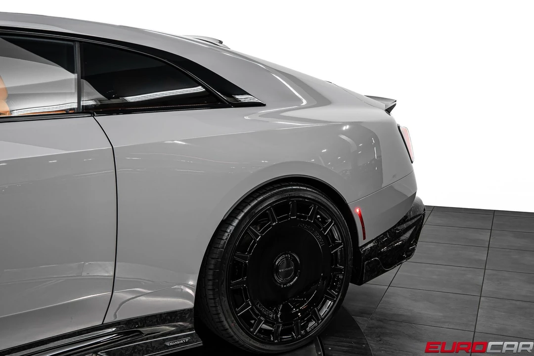 2025 Rolls-Royce Spectre - Image 21 of 31