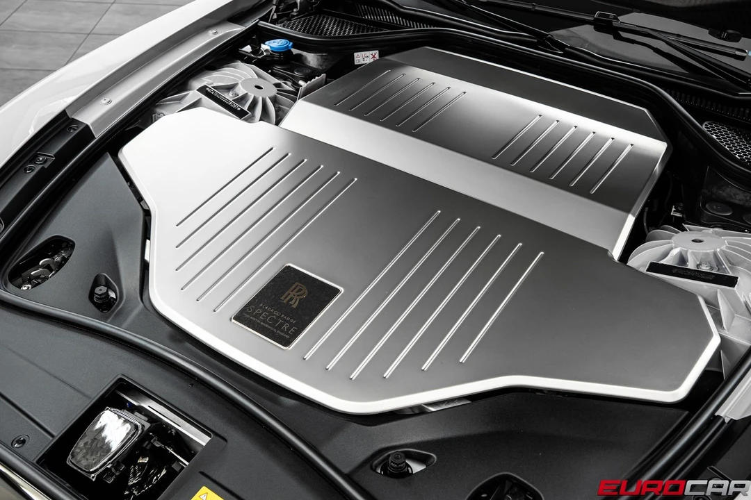 2025 Rolls-Royce Spectre - Image 11 of 31
