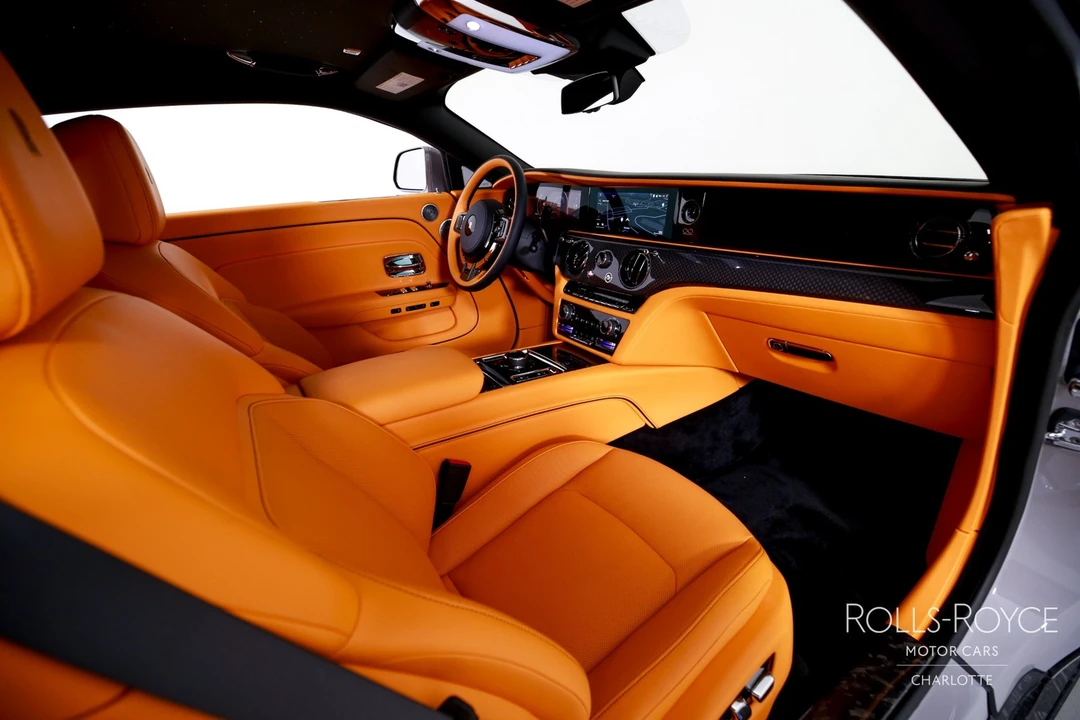 2025 Rolls-Royce Spectre - Image 25 of 31