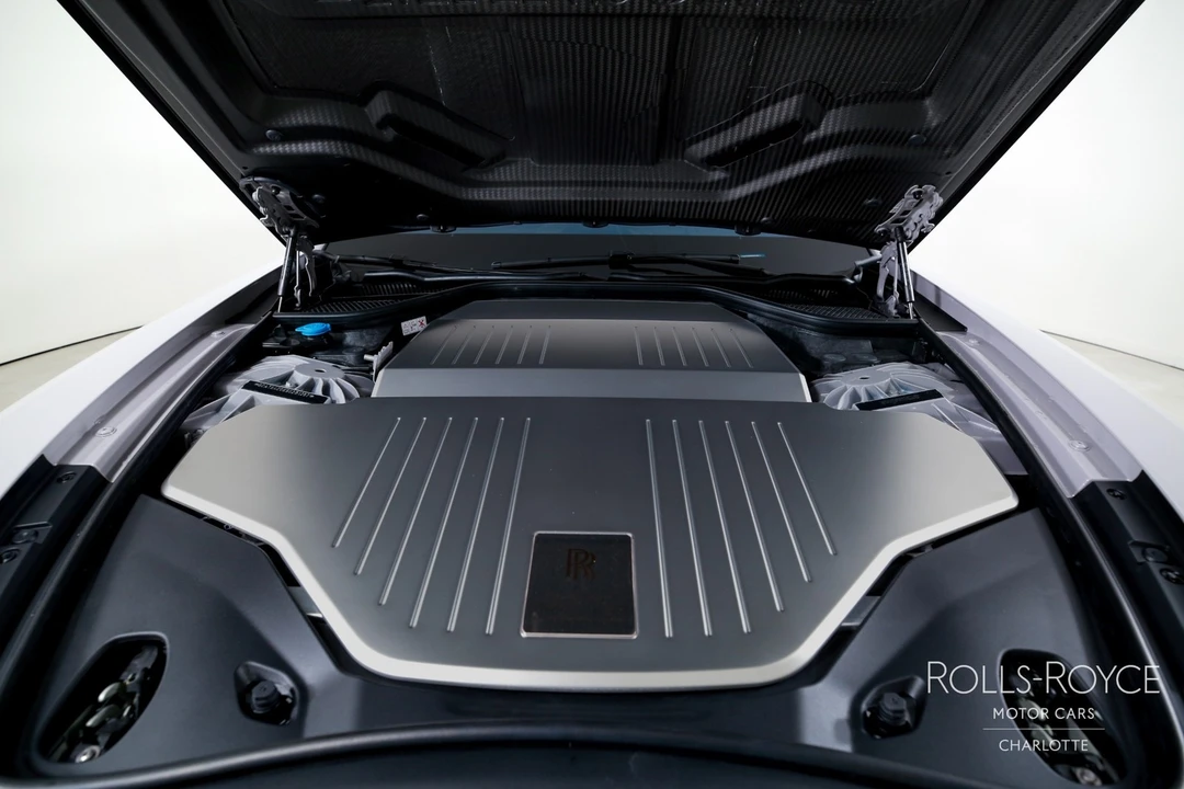 2025 Rolls-Royce Spectre - Image 31 of 31