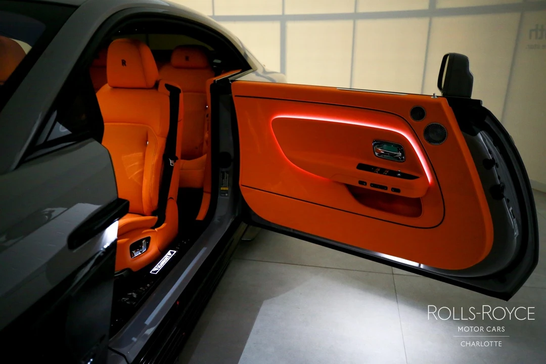 2025 Rolls-Royce Spectre - Image 29 of 31