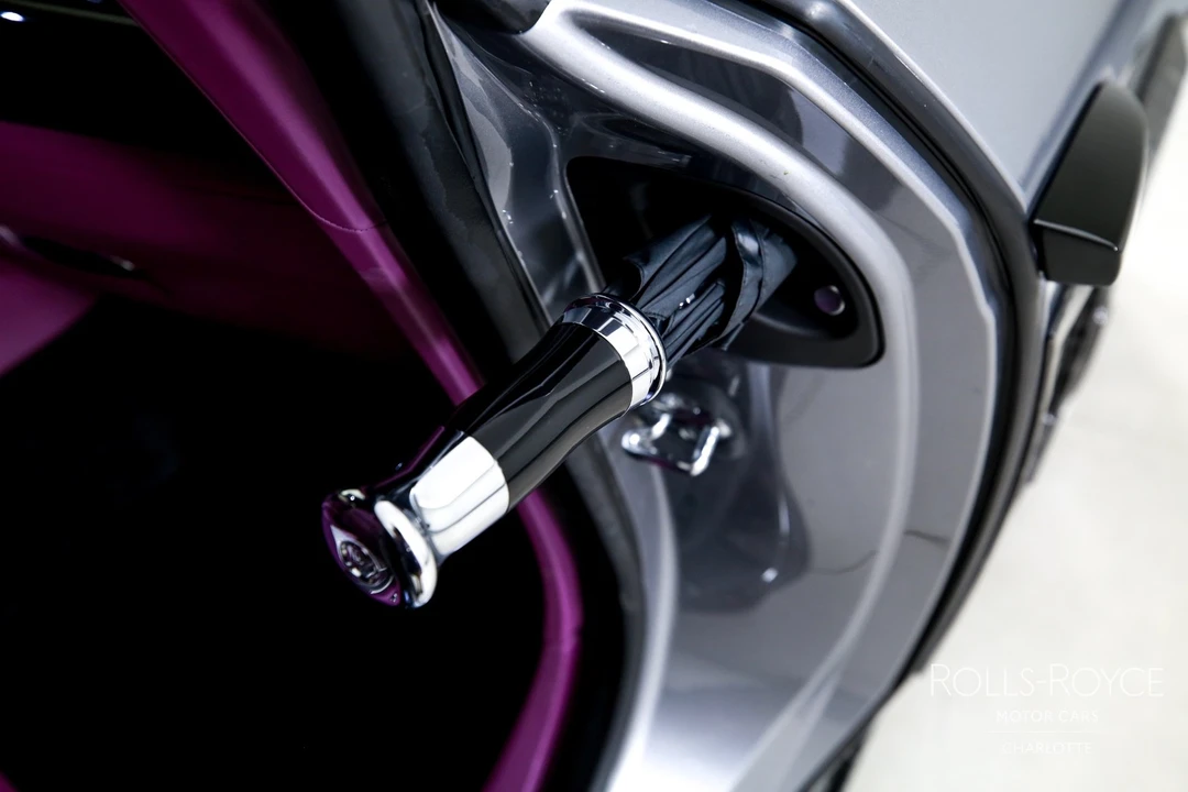 2025 Rolls-Royce Spectre - Image 26 of 31