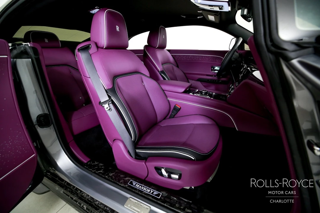 2025 Rolls-Royce Spectre - Image 23 of 31