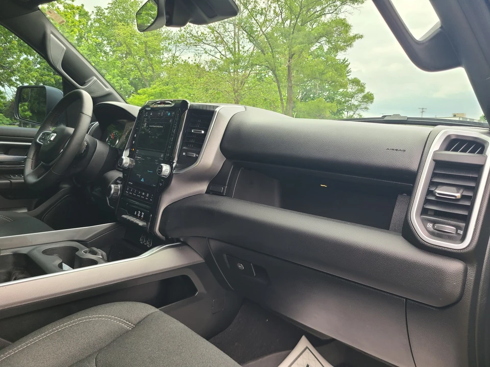 2025 Ram 1500 2nd Gen - Image 16 of 27