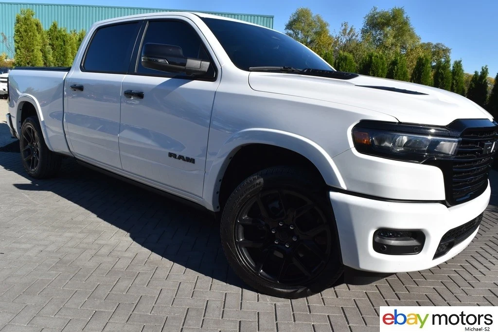 2025 Ram - Image 3 of 24