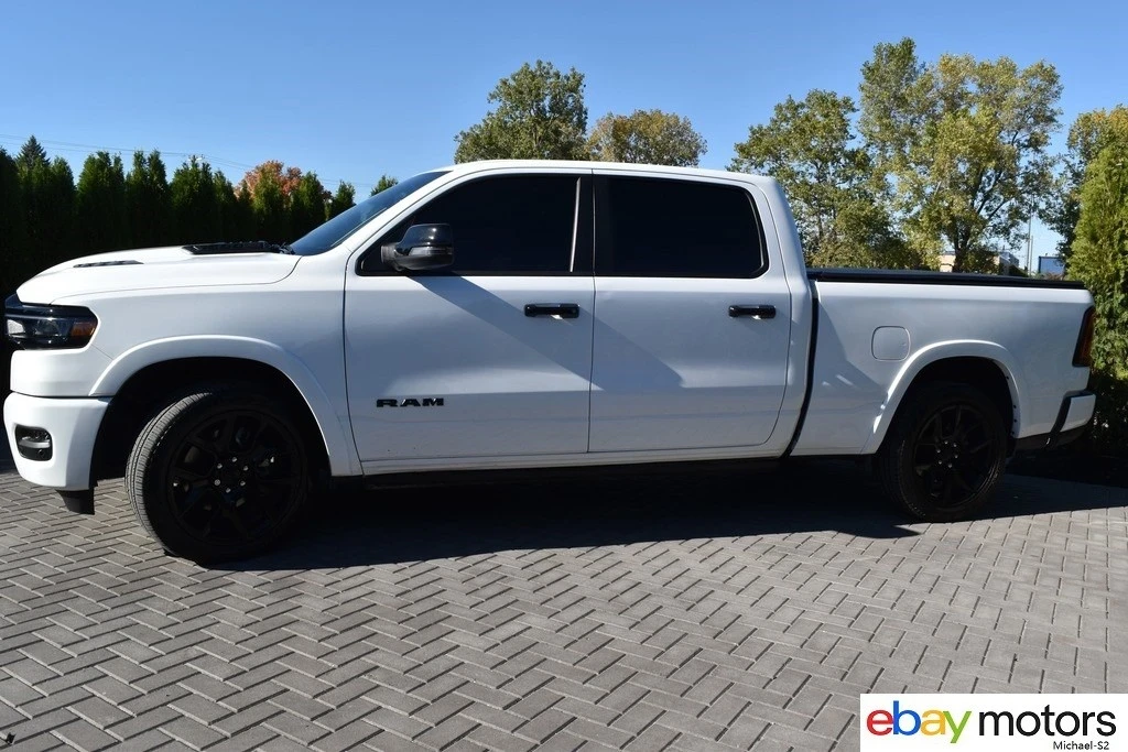 2025 Ram - Image 9 of 24