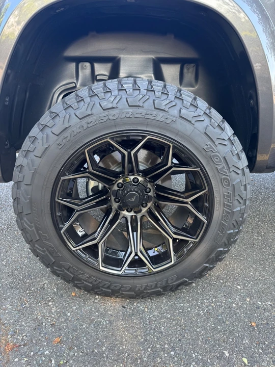 2025 Ram 1500 2nd Gen - Image 5 of 23