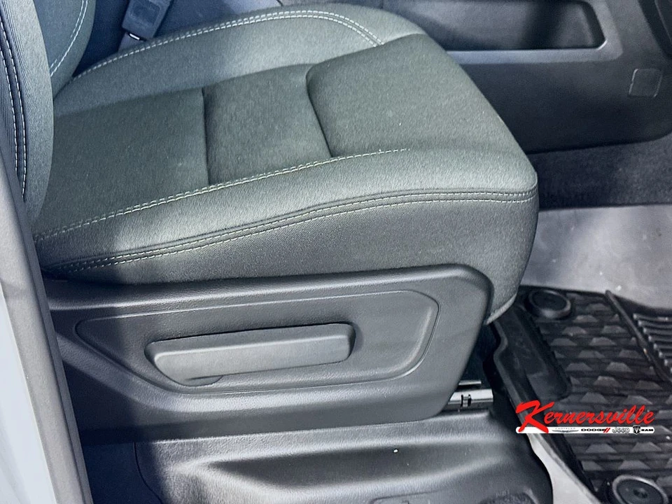 2025 Ram 1500 2nd Gen - Image 23 of 24