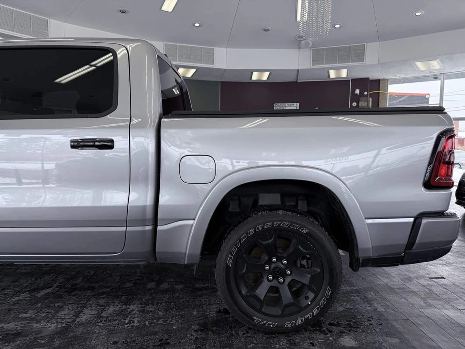 2025 Ram 1500 2nd Gen - Image 13 of 31
