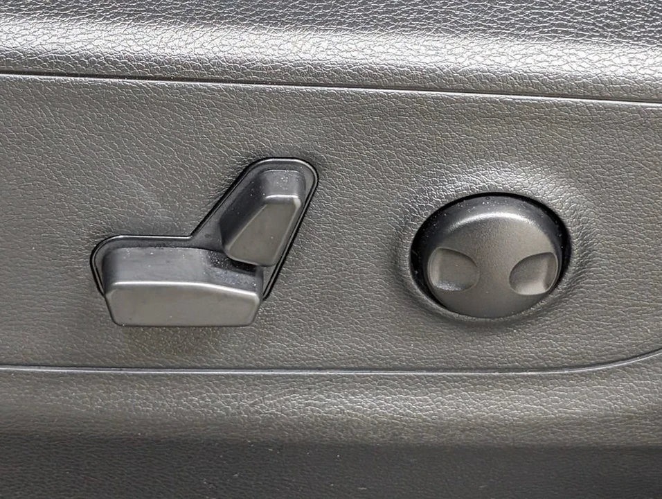 2025 Ram 1500 2nd Gen - Image 16 of 31