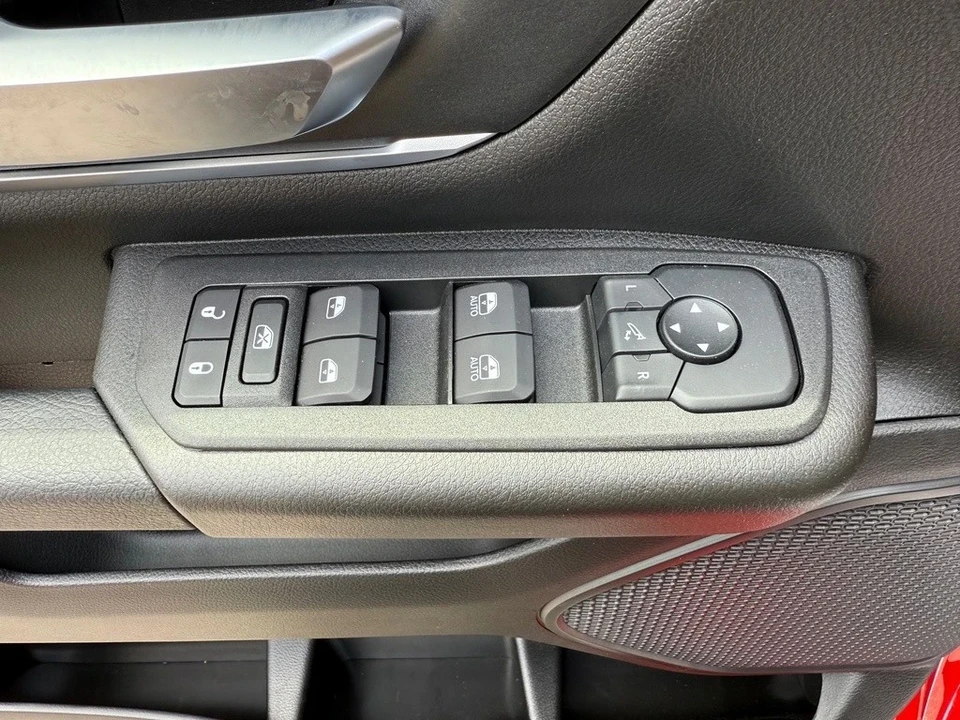 2025 Ram 1500 2nd Gen - Image 17 of 21