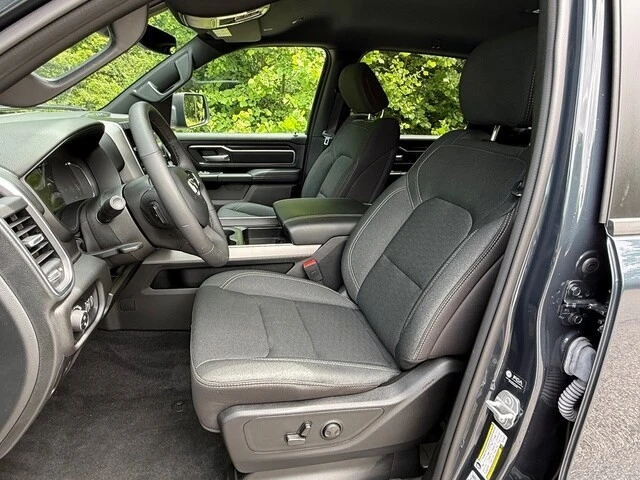 2025 Ram 1500 2nd Gen - Image 12 of 31