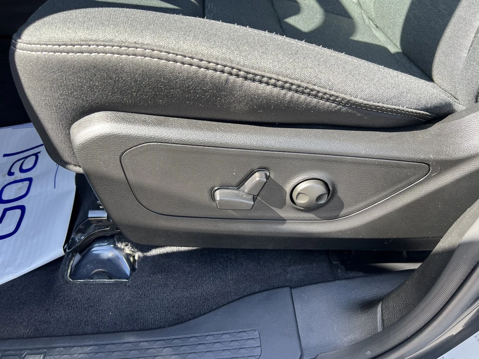 2025 Ram 1500 2nd Gen - Image 18 of 31