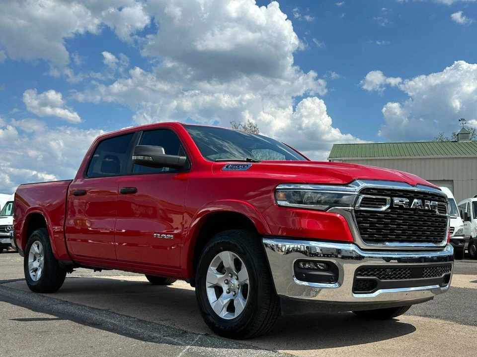 2025 Ram 1500 2nd Gen - Image 8 of 31