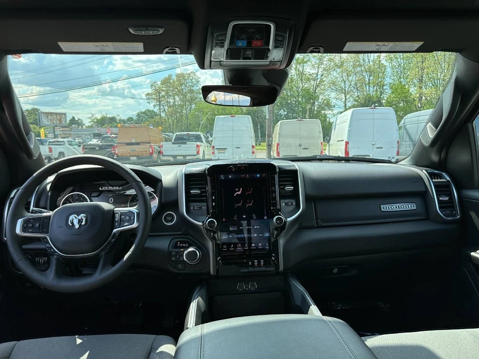 2025 Ram 1500 2nd Gen - Image 14 of 31