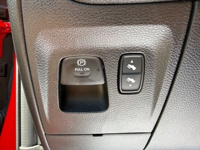 2025 Ram 1500 2nd Gen - Image 15 of 31