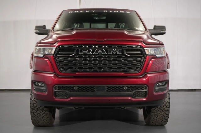2025 Ram 1500 - Image 5 of 31