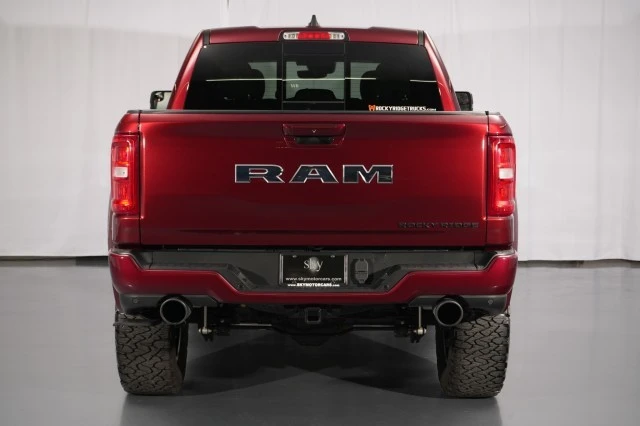 2025 Ram 1500 - Image 13 of 31