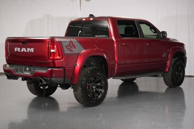 2025 Ram 1500 - Image 10 of 31
