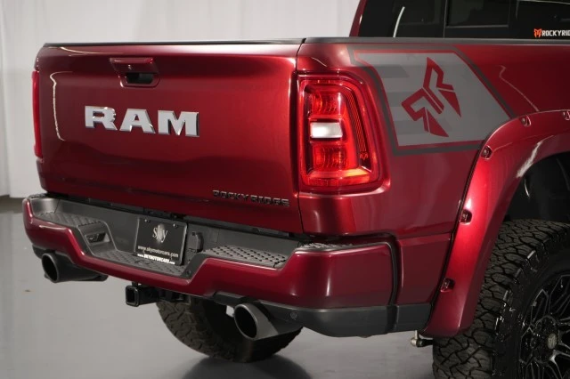 2025 Ram 1500 - Image 11 of 31