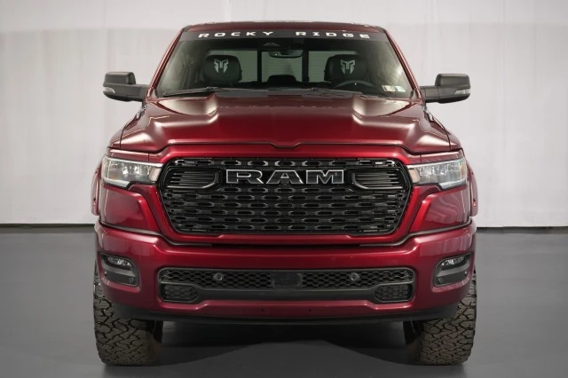 2025 Ram 1500 - Image 4 of 31