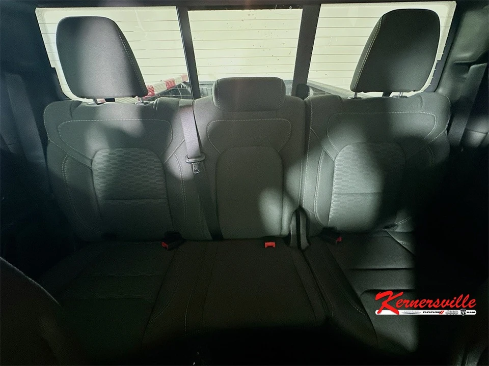 2025 Ram 1500 2nd Gen - Image 10 of 12