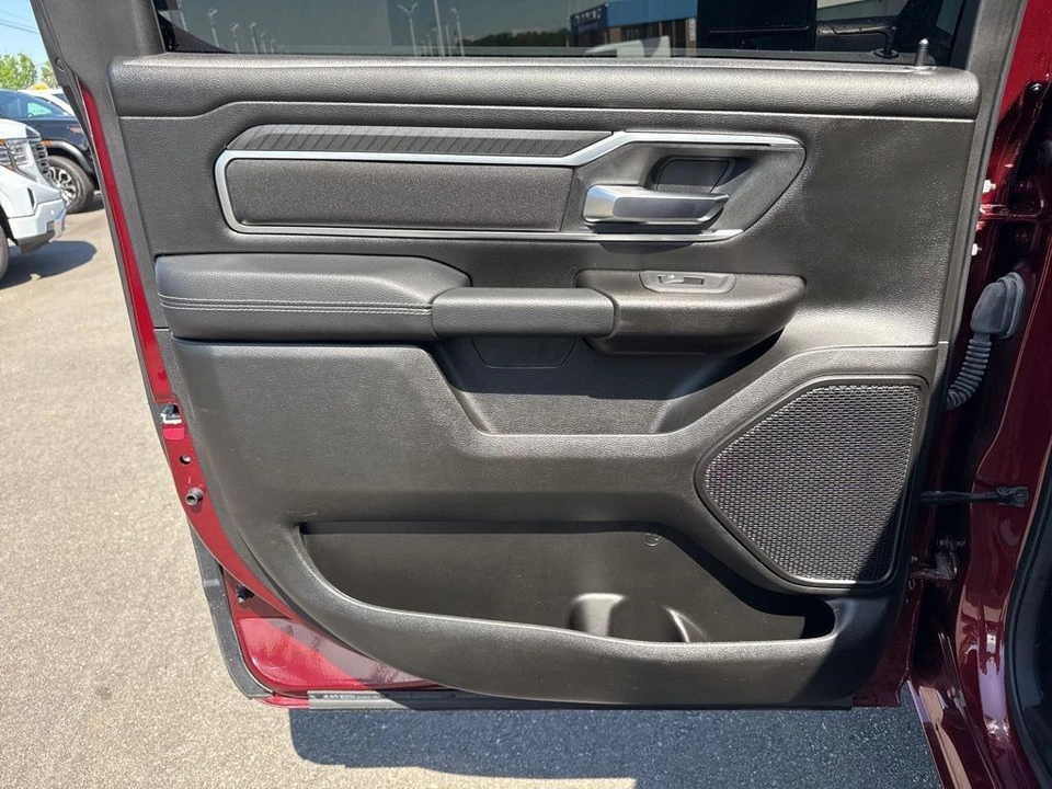 2025 Ram 1500 2nd Gen - Image 28 of 31