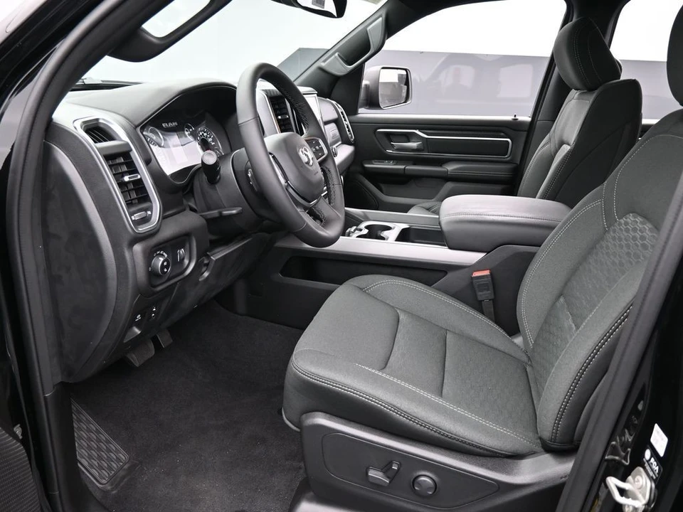 2025 Ram 1500 2nd Gen - Image 10 of 12