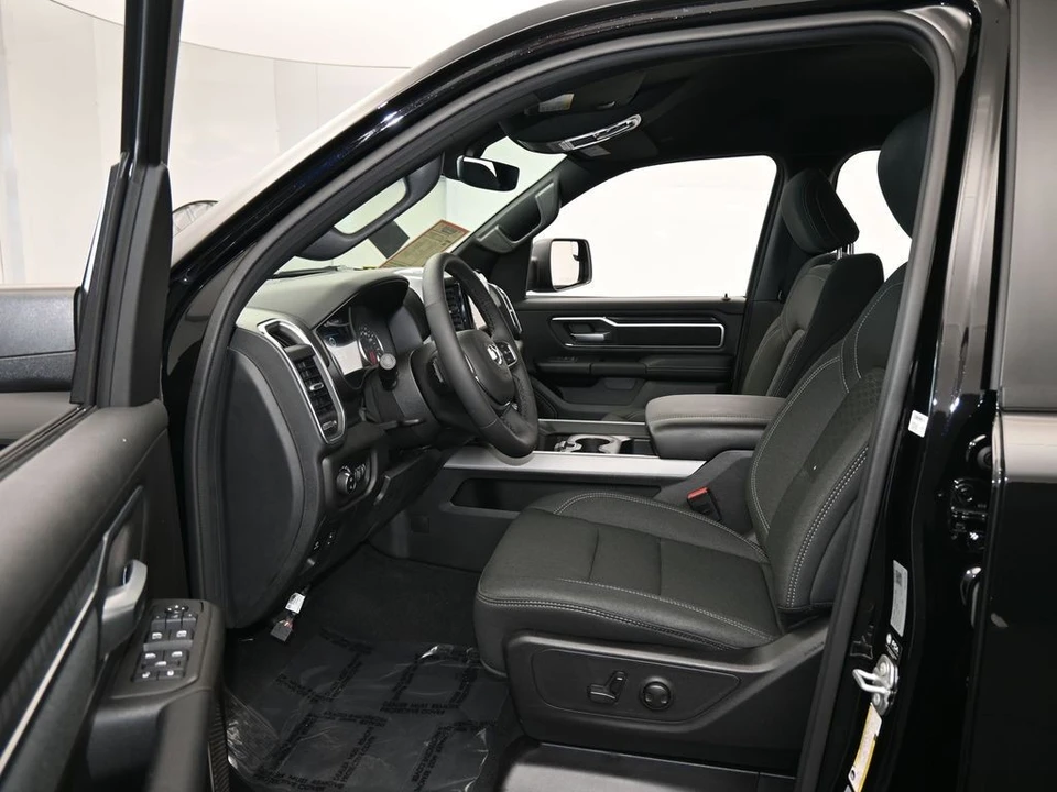 2025 Ram 1500 2nd Gen - Image 11 of 12