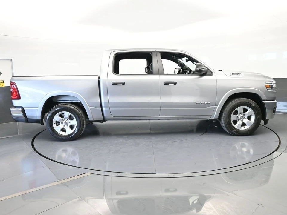2025 Ram 1500 2nd Gen - Image 7 of 12