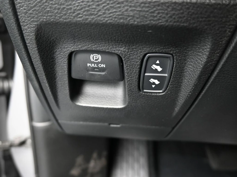 2025 Ram - Image 24 of 31