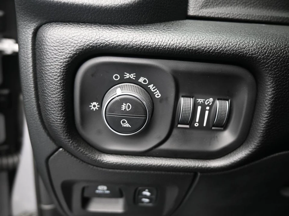 2025 Ram 1500 2nd Gen - Image 23 of 31